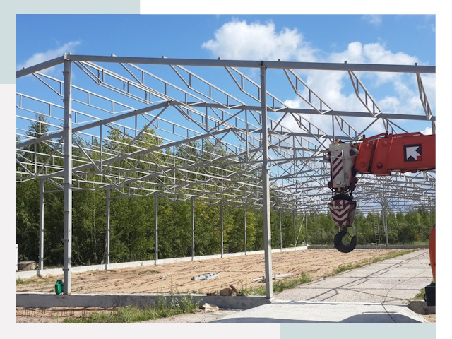 Строительство конюшен в Мыски от 609 руб. под ключ